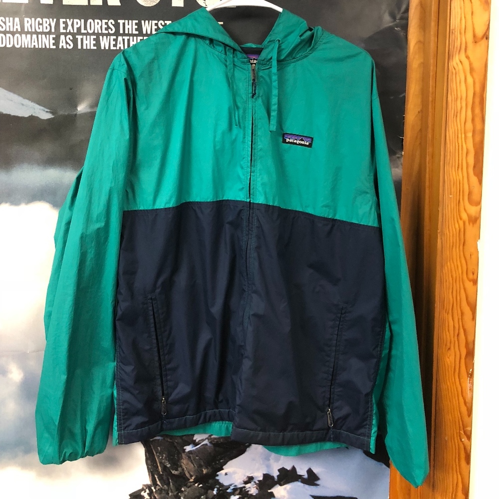 Patagonia windbreaker